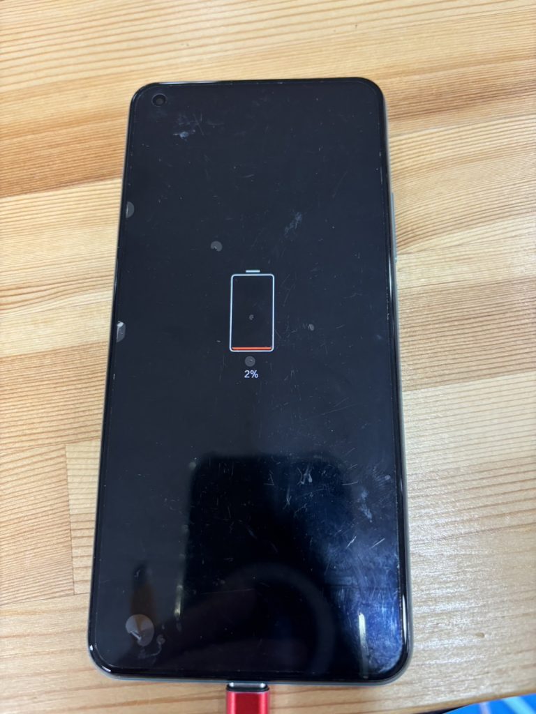 xiaomi mi 11 lite 5g充電マーク表示