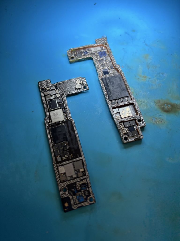 iPhone14基板分離