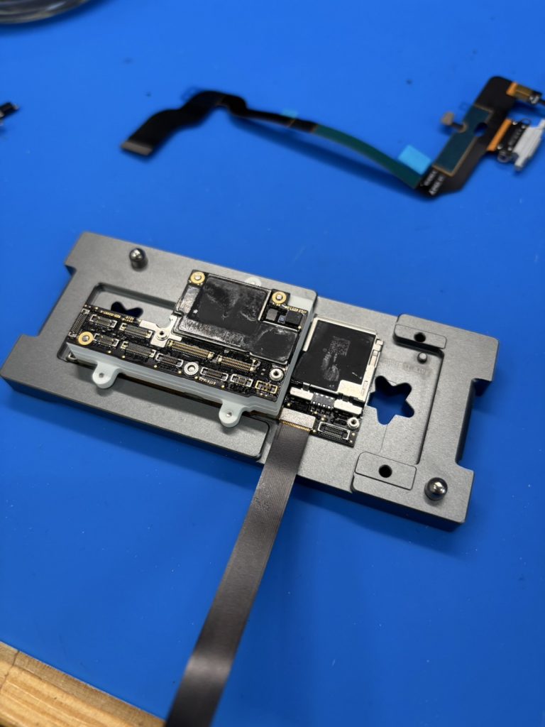 iPhone基板テスト