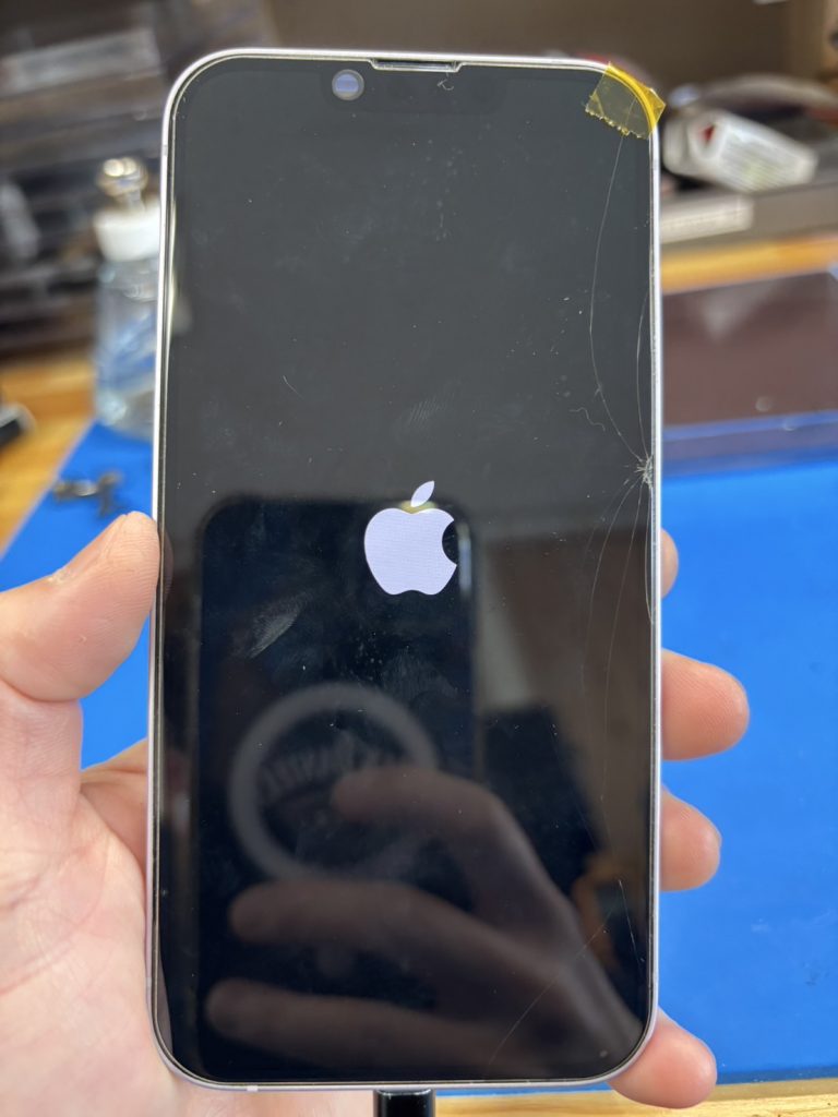 iPhone14起動する前