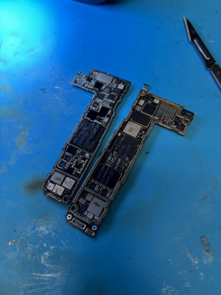 iPhone12基板修理