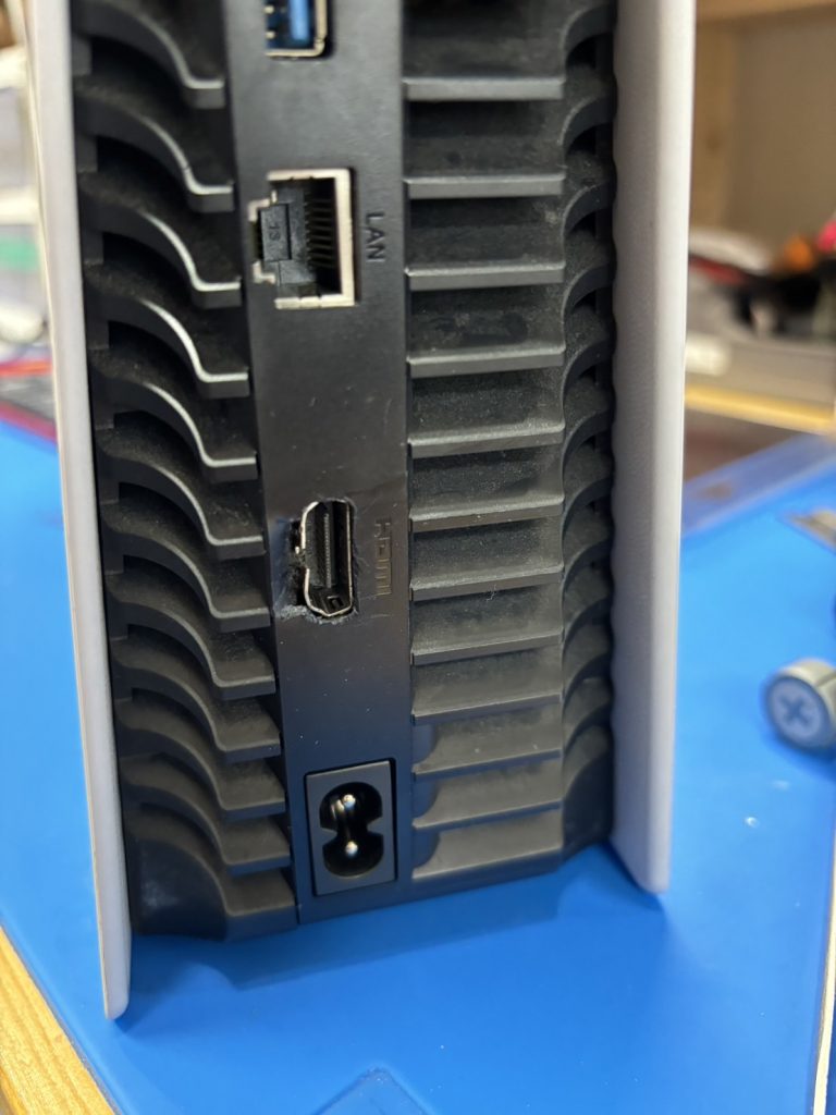PS5テレビに映らない「PS５修理」