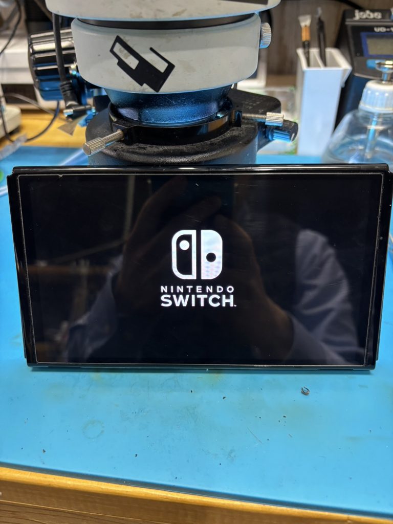 Nintendo Switch 起動ロゴフリーズの基板修理事例 – Wi-Fi/Bluetoothチップ交換によるデータ復旧成功